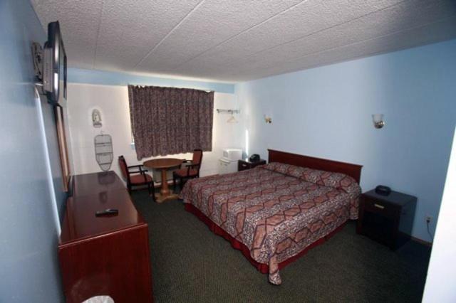 Meadowbrook Motor Lodge Jericho Room photo