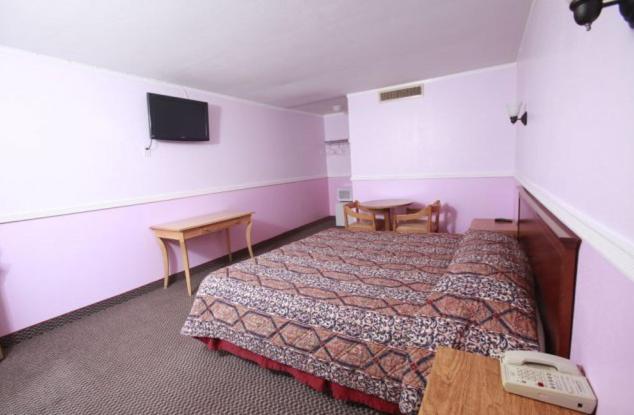 Meadowbrook Motor Lodge Jericho Room photo